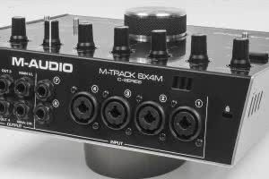 M-Track 8x4M - interfejs audio/MIDI 