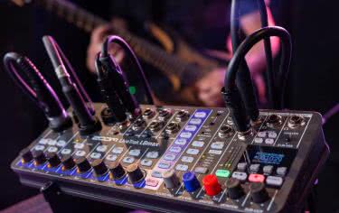 Zoom LiveTrak L6max 1.10 – pełna kontrola nad miksami i streamem 