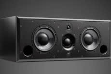 ATC prezentuje monitory studyjne średniego pola w wersjach wolnostojącej i instalacyjnej