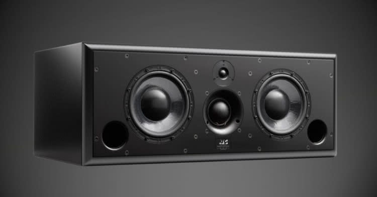 ATC prezentuje monitory studyjne średniego pola w wersjach wolnostojącej i instalacyjnej