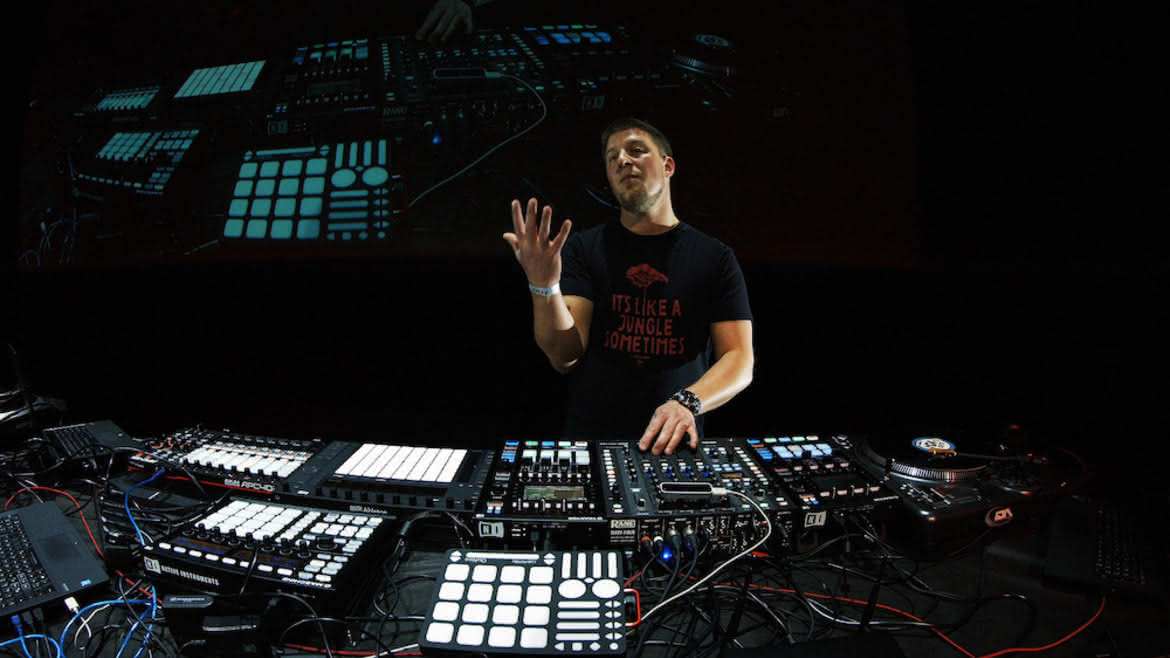 Jak będzie wygląda DJ-ing w przyszłości?