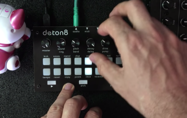 Denton8 - miniaturowy automat perkusyjny 