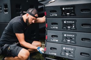 LATE z JBL VTX  