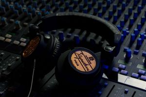 Nowa generacja słuchawek z linii Signature wraz z udoskonalonym systemem S-Logic 3 