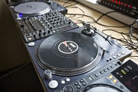 Spinlab - Ucz się ucz, bo nauka to do DJ-ingu klucz