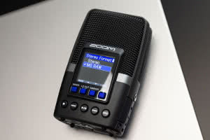 Zoom H2essential dostał aktualizację – AI Noise Reduction, regulacja gainu i MP3 trafiają do mobilnego rekordera