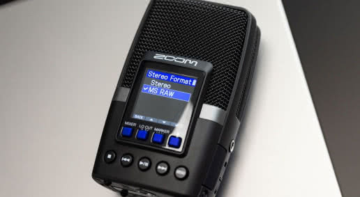 Zoom H2essential dostał aktualizację – AI Noise Reduction, regulacja gainu i MP3 trafiają do mobilnego rekordera