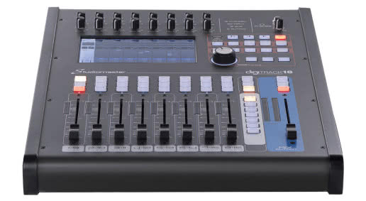 DIGITRACK 18 rozszerza serię cyfrowych mikserów Studiomaster