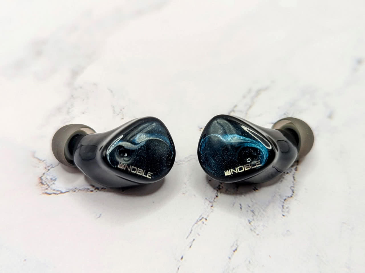 NobleAudio FoKus Mystiqueワイヤレスイヤフォン FoKus Mystique - Noble Audio Japan