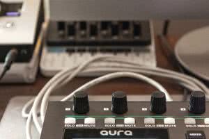 Aura - kontroler MIDI 