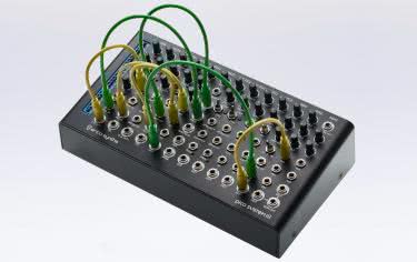 Erica Synths Pico System III - mini system modularny o zmiennej charakterystyce 