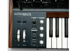 MatrixBrute - syntezator analogowy