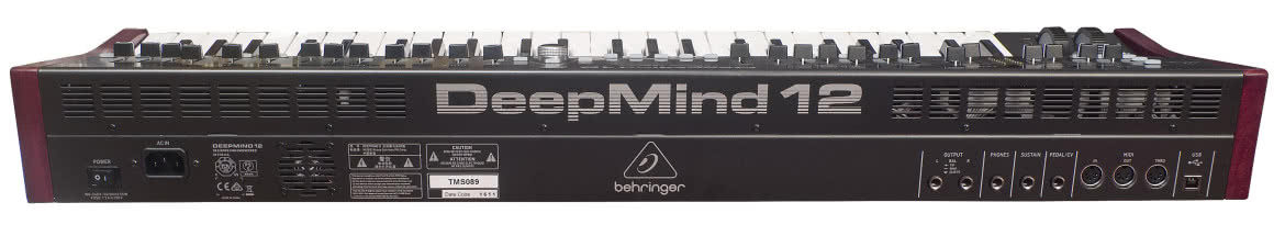 DeepMind 12 - syntezator hybrydowy