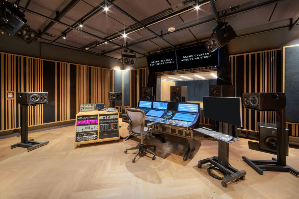 IsoAcoustics zapewniło profesjonalną wibroizolację akustyczną dla Deane Cameron Recording Studio w Massey Hall