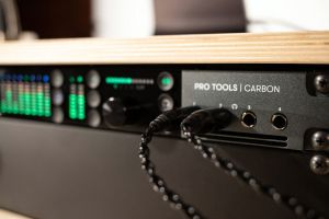 Avid Carbon i Pro Tools - hybrydowy system DAW 