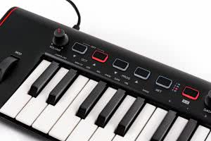 iRig Keys 2 - klawiatura sterująca MIDI 